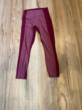 Athleta Two-Tone Maroon & Rose  Leggings